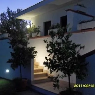 Perla Del Salento Lantgård *